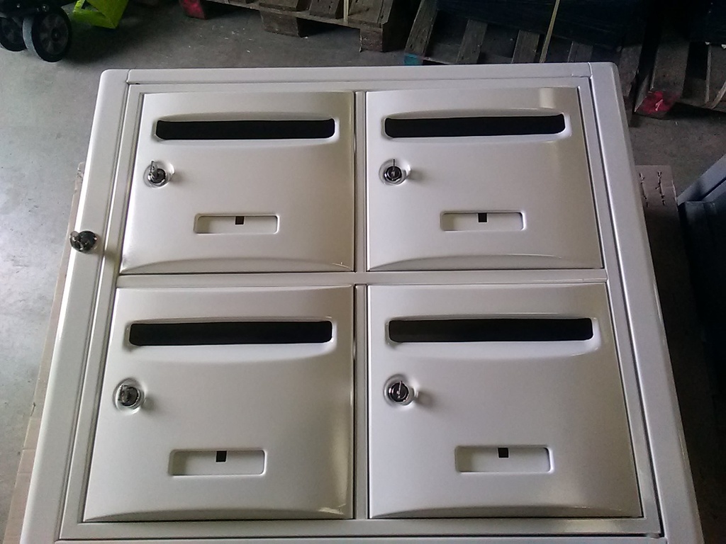 Boite aux lettres collective anti-effraction Classe V (1x4)