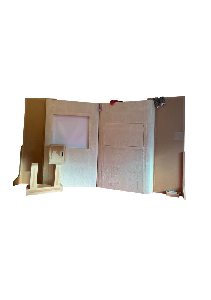 DÉCOR LIVRE GÉANT