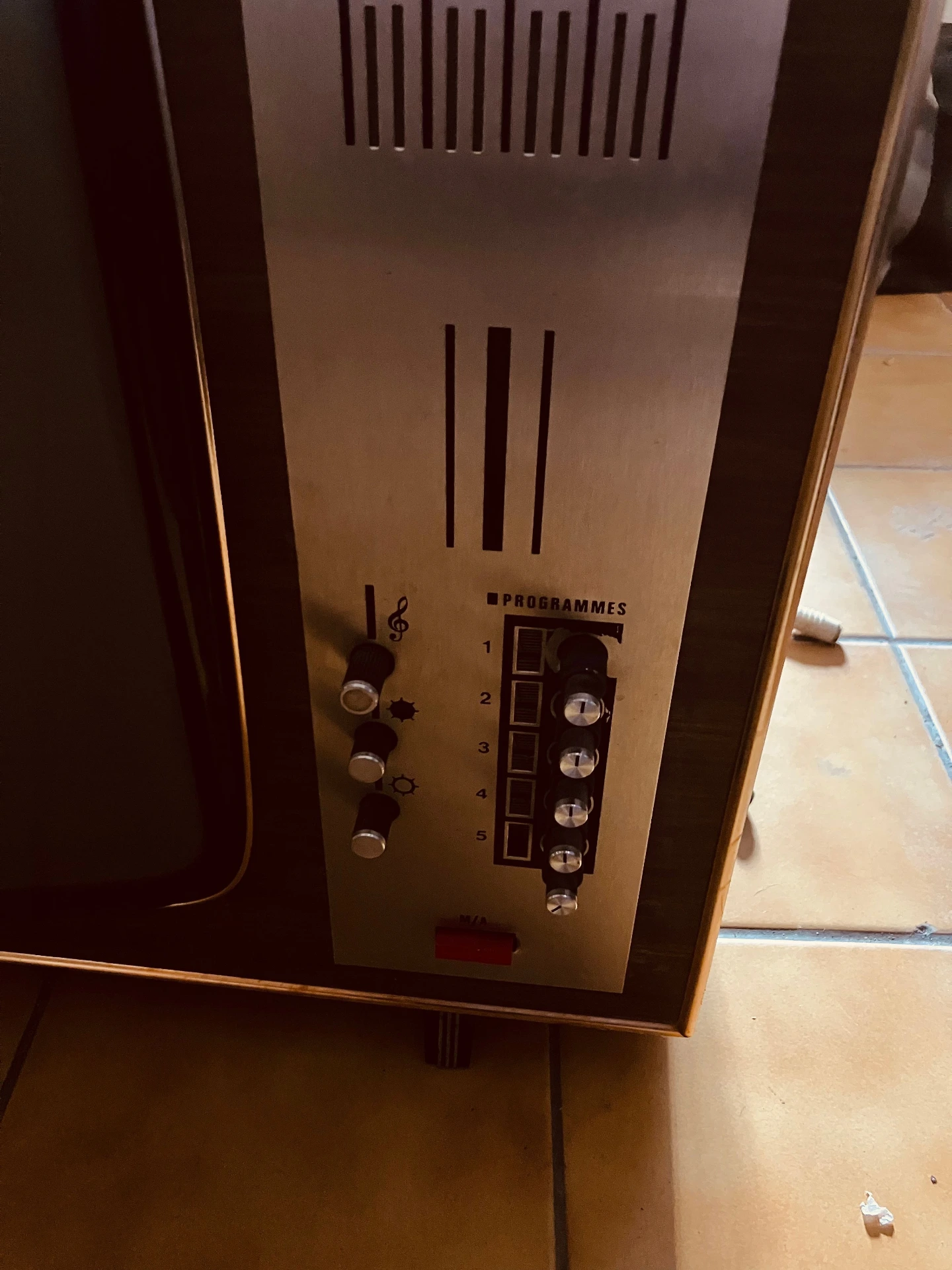 TÉLÉVISION VINTAGE